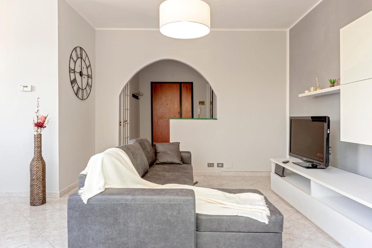 Free Parking Appartamento 5 Stelle Elegante Con Suite Livorno Kültér fotó